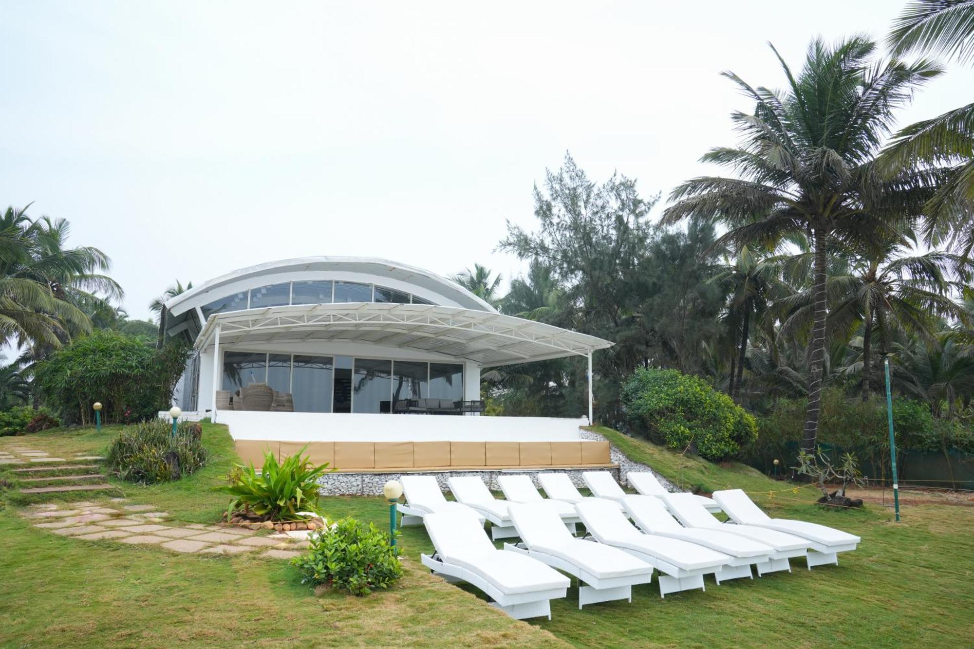 Regenta Beach House Resort, Goa Benaulim Extérieur photo