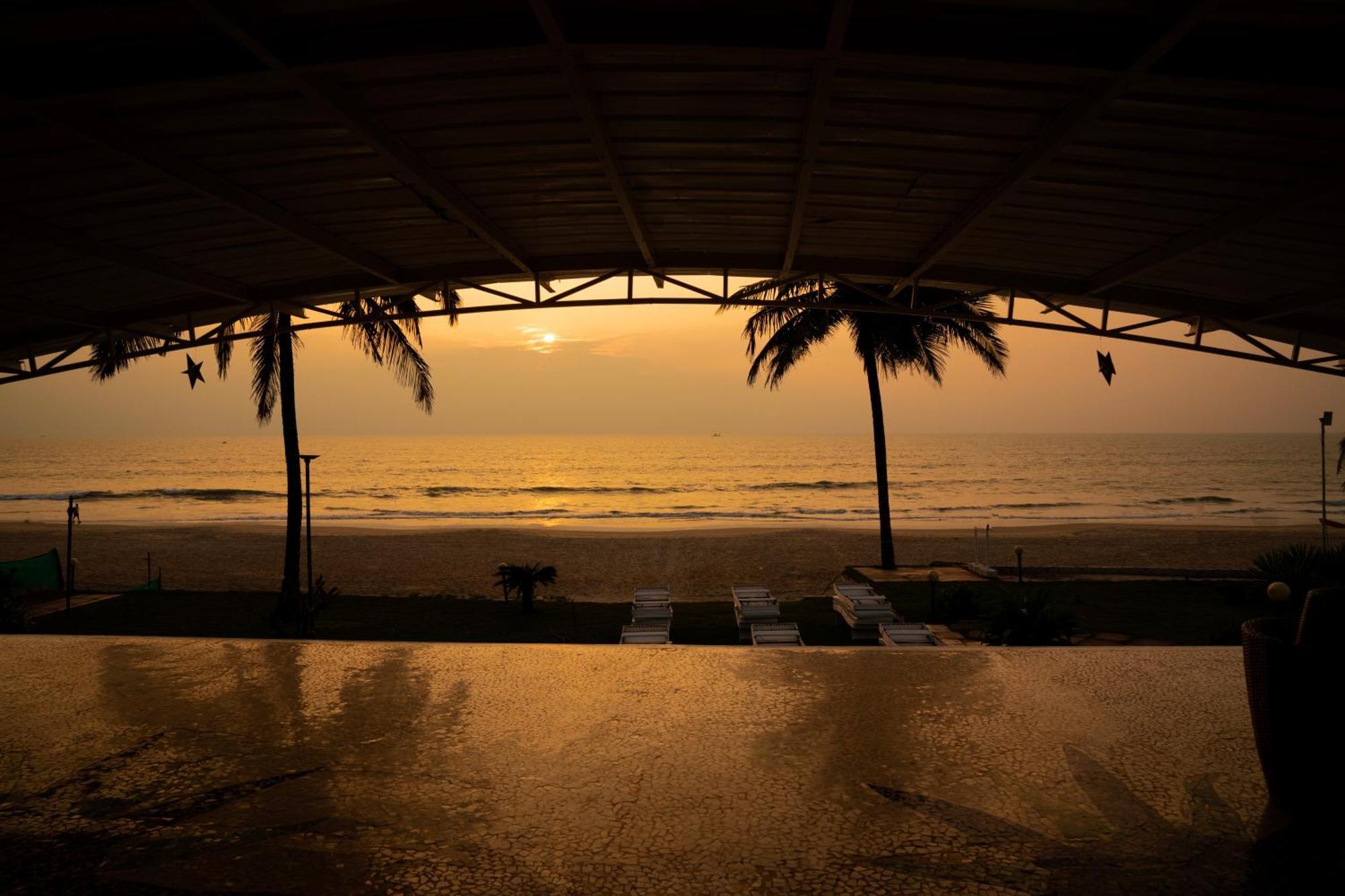 Regenta Beach House Resort, Goa Benaulim Extérieur photo